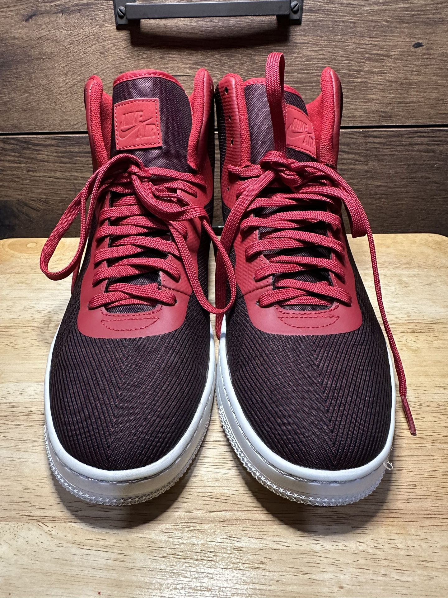 Nike Air Jordan, Converse Shoes Men’s 10/10.5