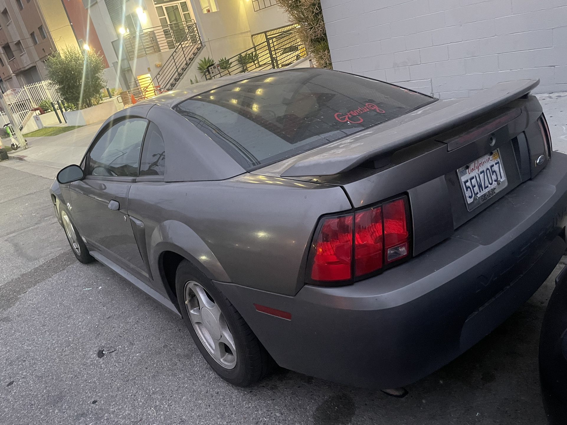 2004 Ford Mustang