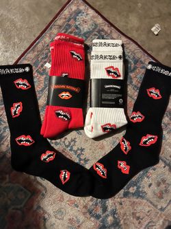 3 pairs of Socks