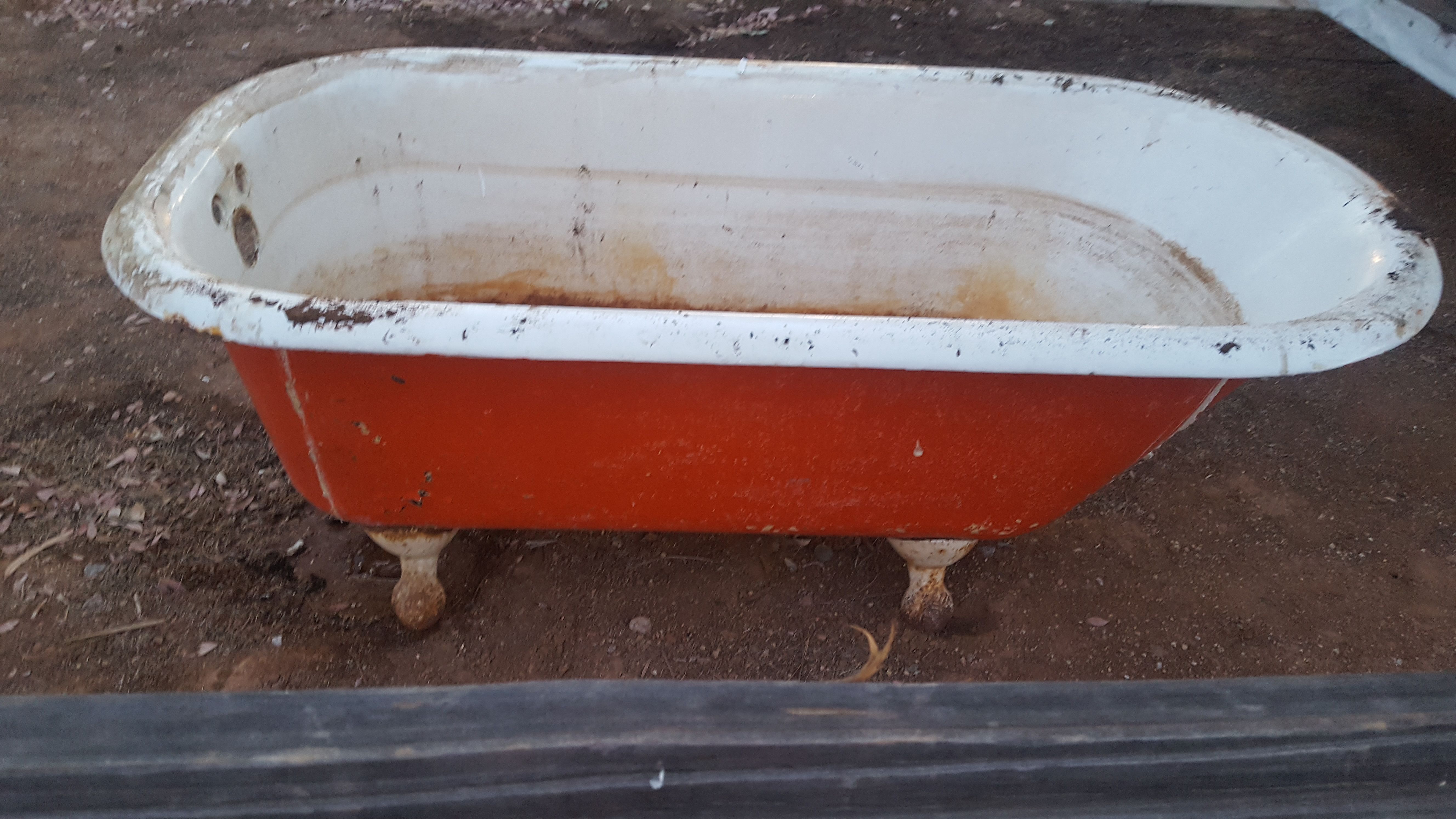 Vintage Claw foot Bathtub