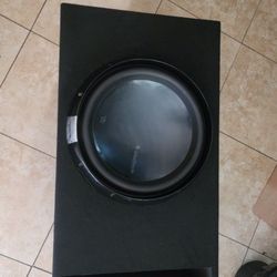 Brand new base amp with 15” Rockford Fosgate subwoofer in brand new double baffle enclosure