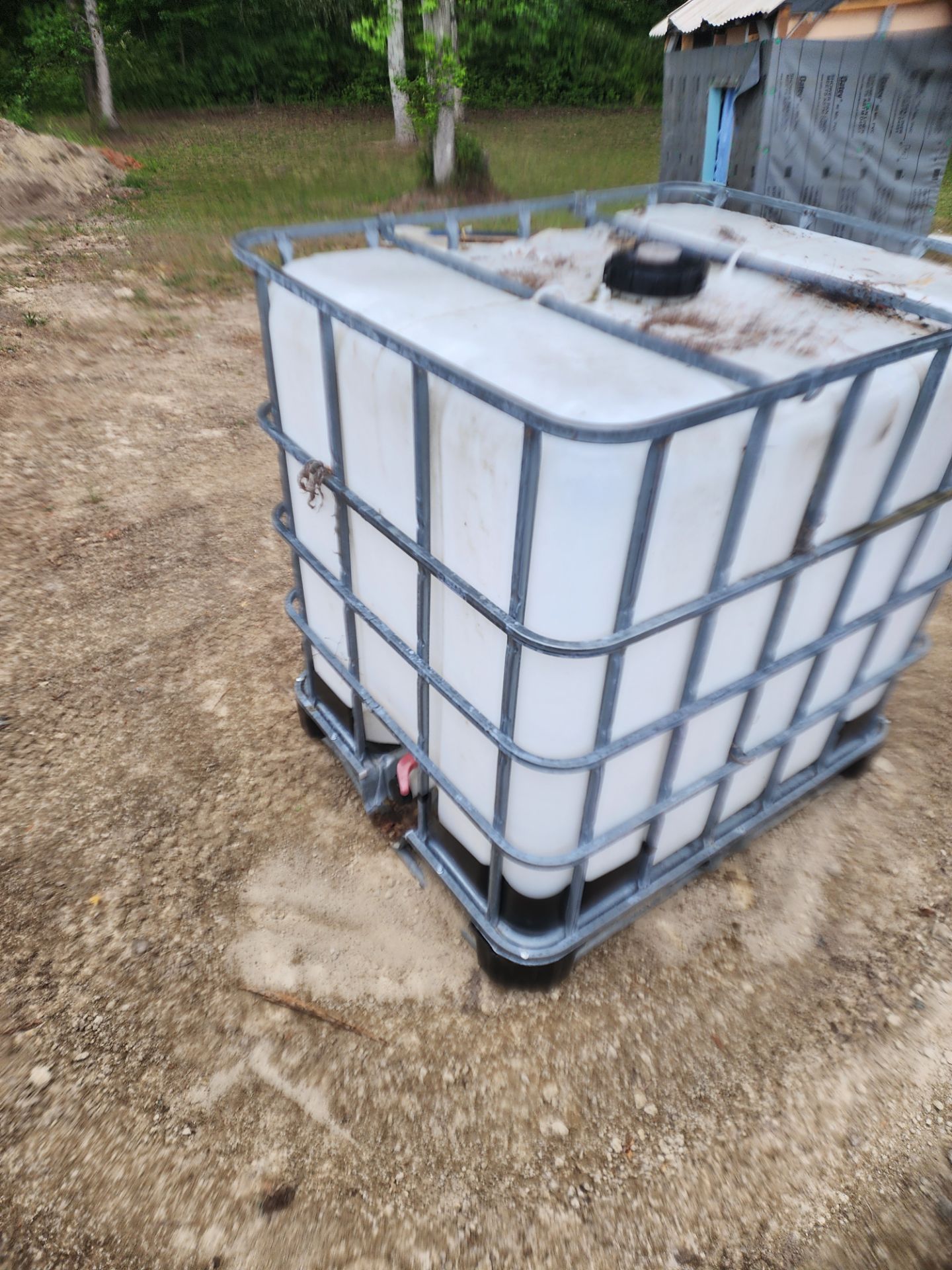 300 gallon container