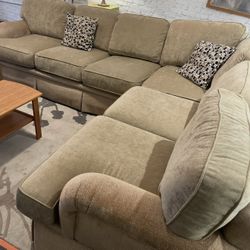 Taylor King Taylor Made Sectional