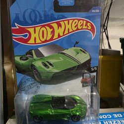 Hot Wheels Super Treasure Hunt 17 Pagani Huayra
