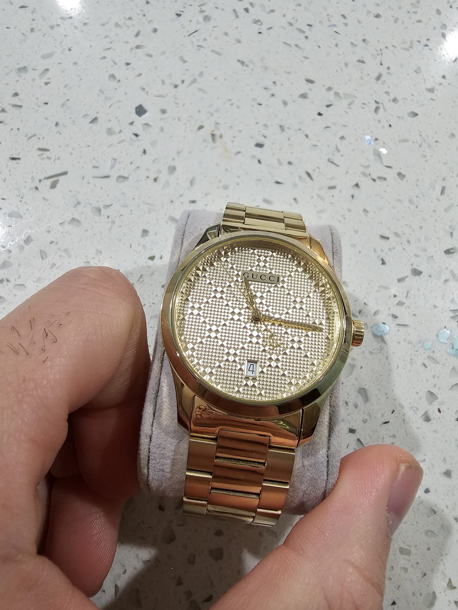 Gucci watch G-Timeless 38MM UNISEX Gold PVD plated mod.