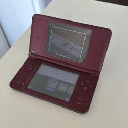 Modded DSi XL Red