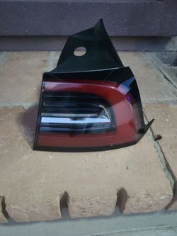 Tail light