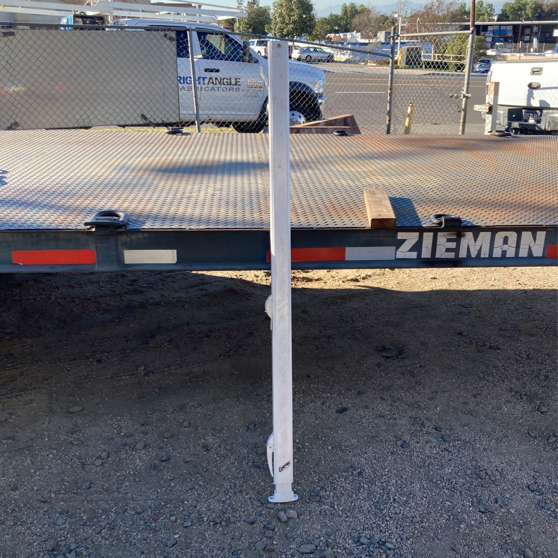 Rv/toy Hauler Canopy Leg