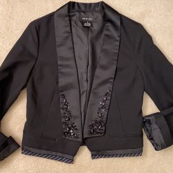 Cropped tuxedo jacket. S