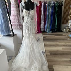 New With Tags Amazing Wedding Dress Size 10