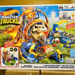 Hot Wheels🛞Monster Trucks T-Rex 🦖 Volcano 🌋 Arena.