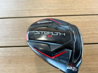 Taylor Made Stealth 2  #3 Fairway HL 16.5°/Regular Flex, Good Condition $110  OBO 😳ck My Other Golf Listings
