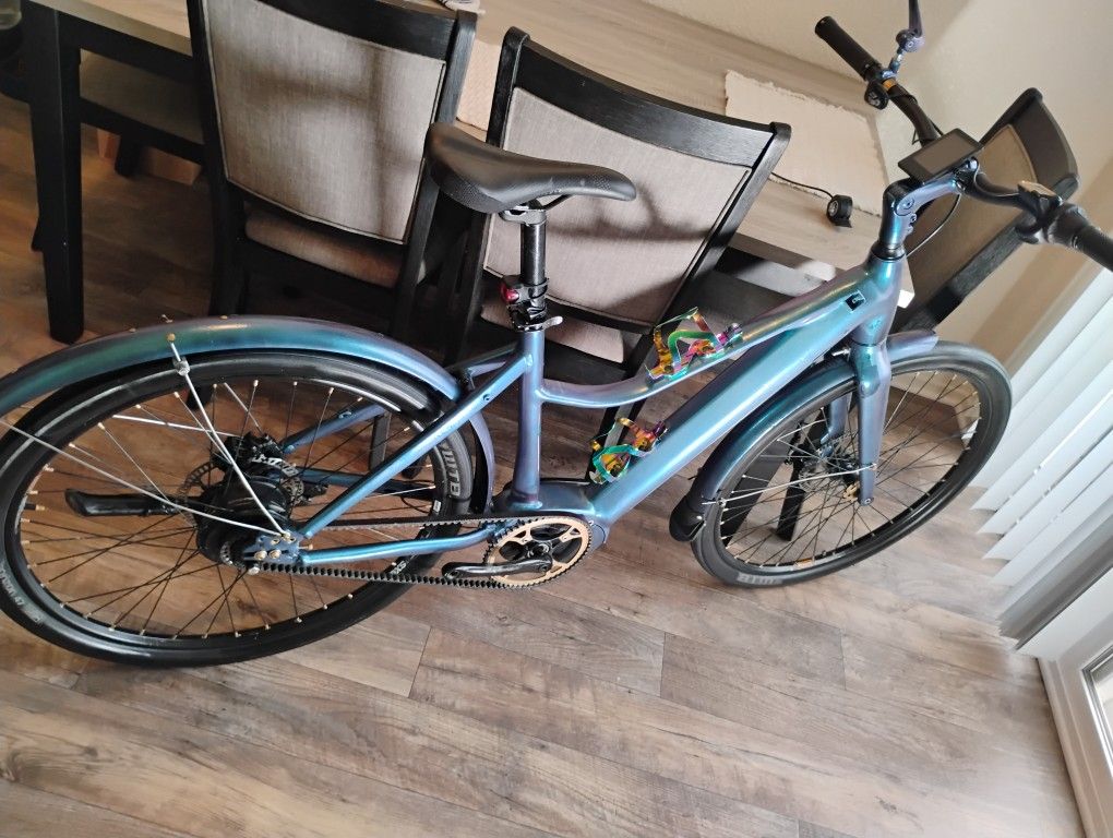 E Bike 28mkh Smooth Color Switch Paint,Blue To Purple