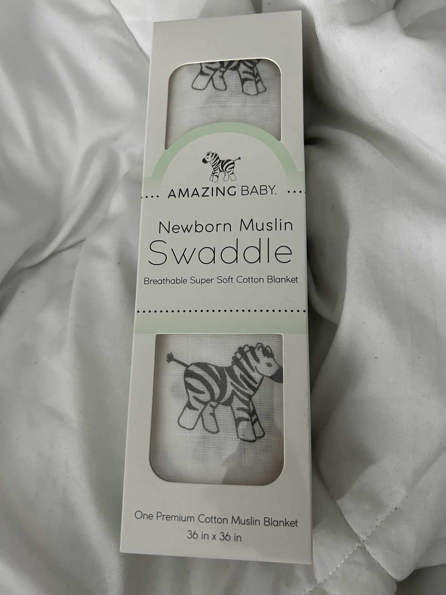 Amazing Baby - Sensory Muslin Swaddle Blanket, Premium Cotton, Zebra, Black and White for Baby Visua