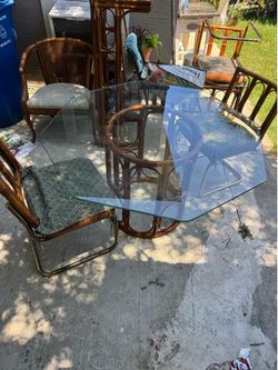 Kitchen table