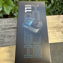 GoPro HERO 11 Bundle Brand New