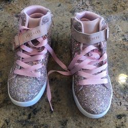 Skechers