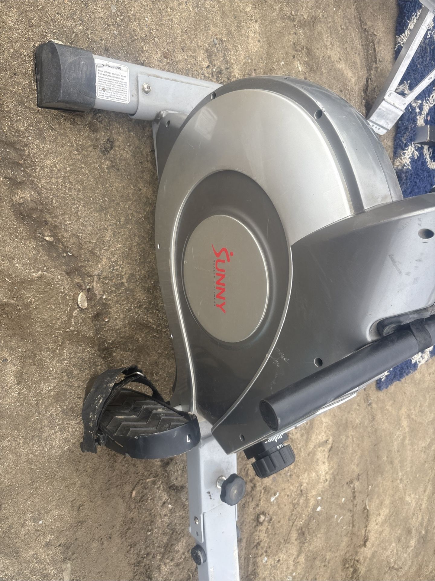 Sunny Rowing Machine