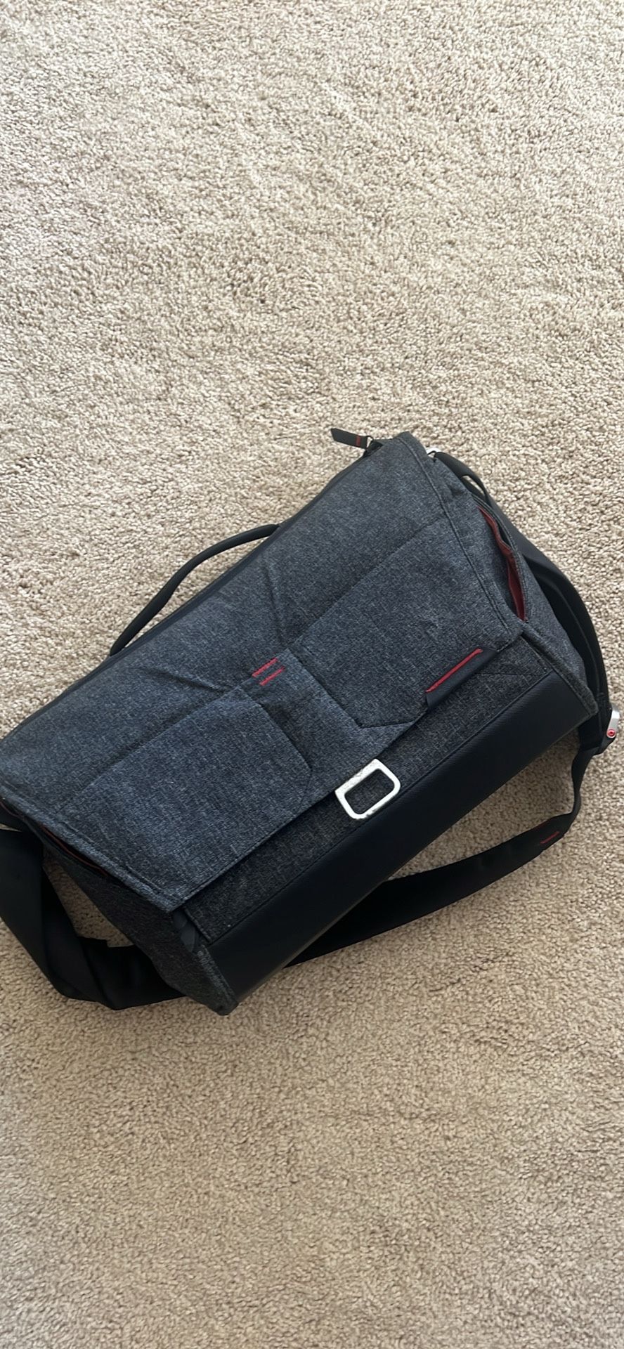 Peak Design Messenger Camera Bag