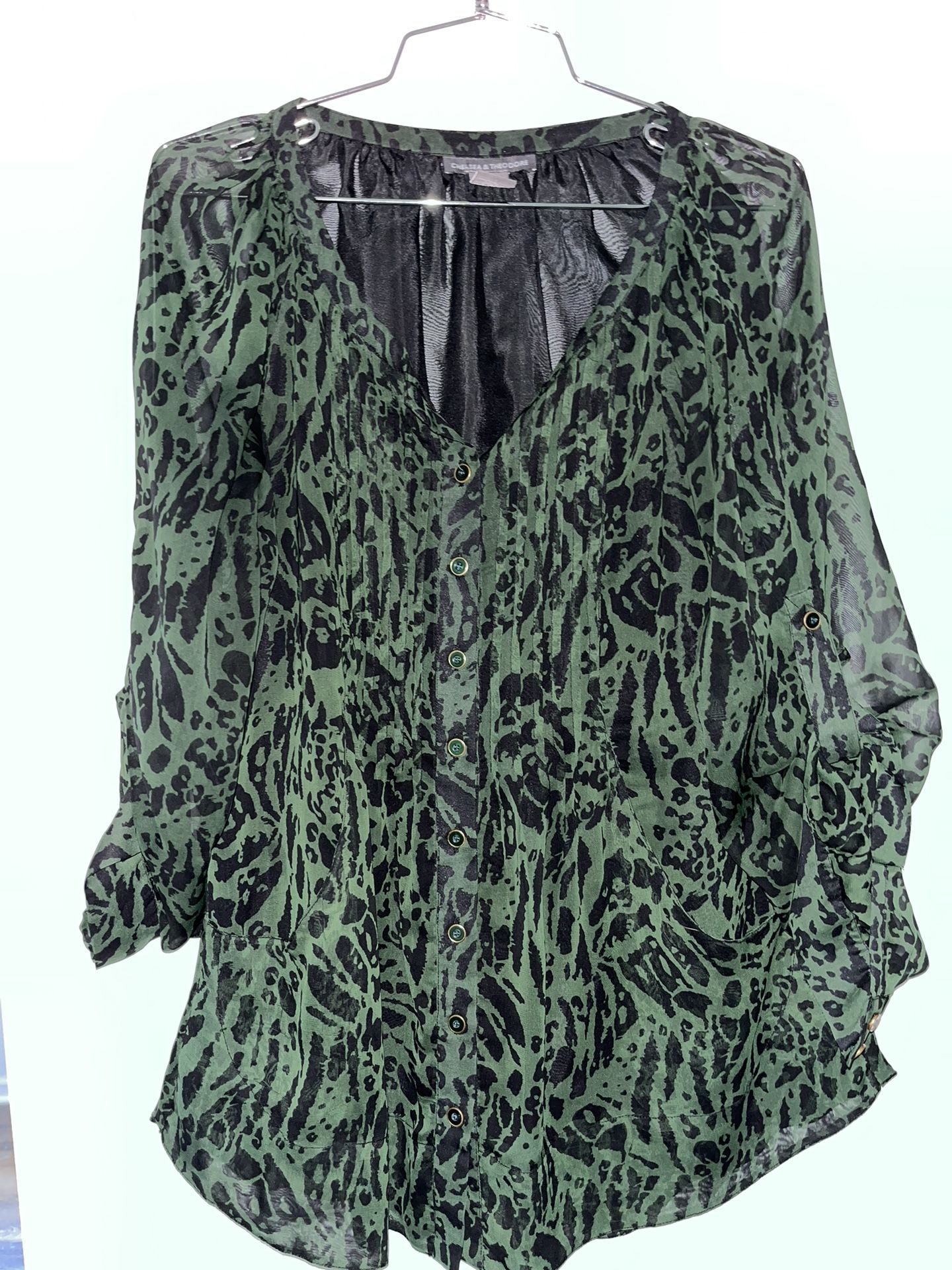 Chelsea & Theodore Blouse Small Black And Green Animal Print