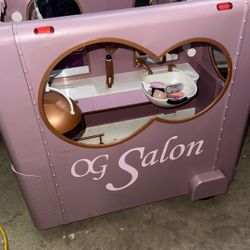 Doll Salon