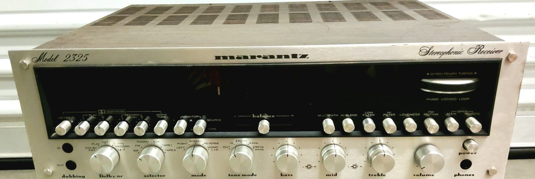 Vintage mid 70s Marantz 2325 125 Watt home stereo receiver.
