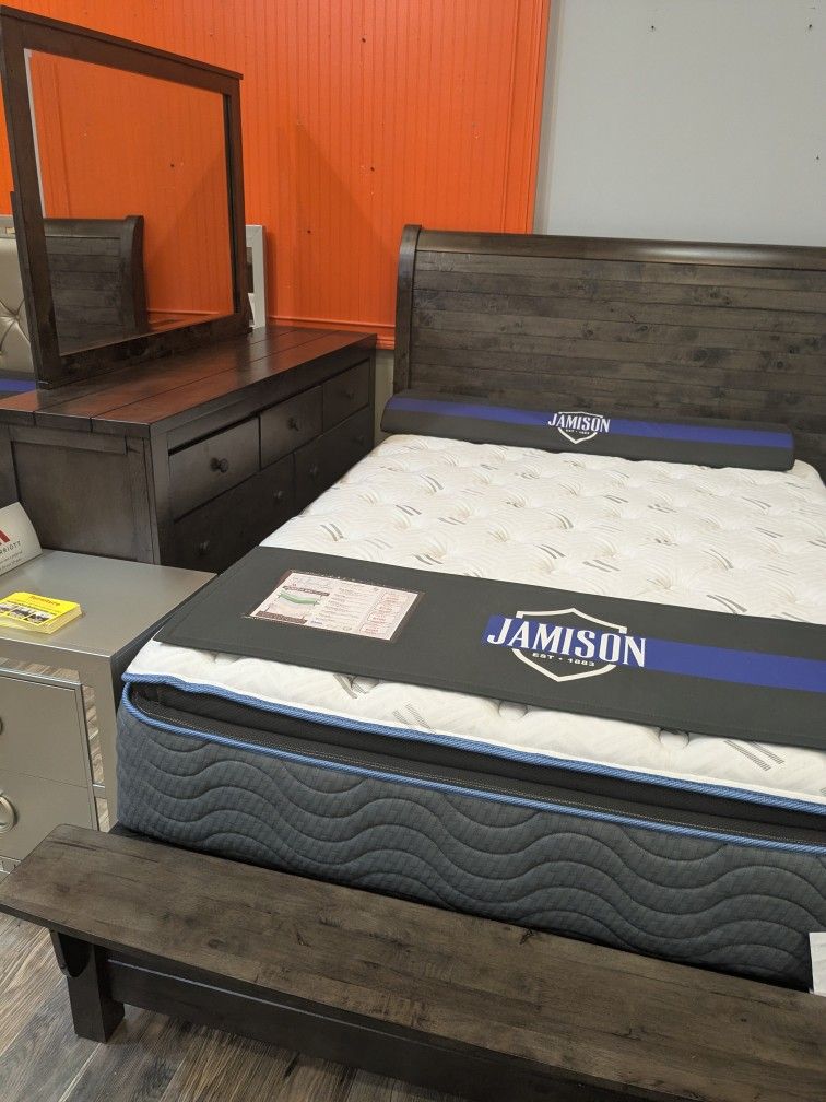 Peter Bedroom Set