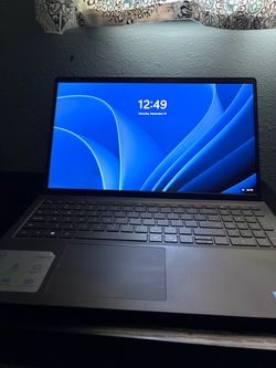 Dell - Inspiron 15 15.6" Touch Screen Laptop - Intel Core i5 with 8GB Memory - 512GB SSD - Carbon Black