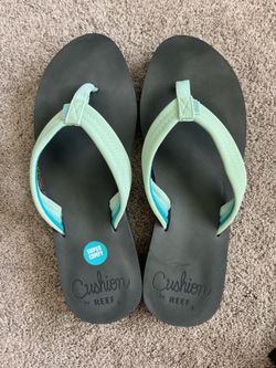 Women’s Reef Flip Flops size 9