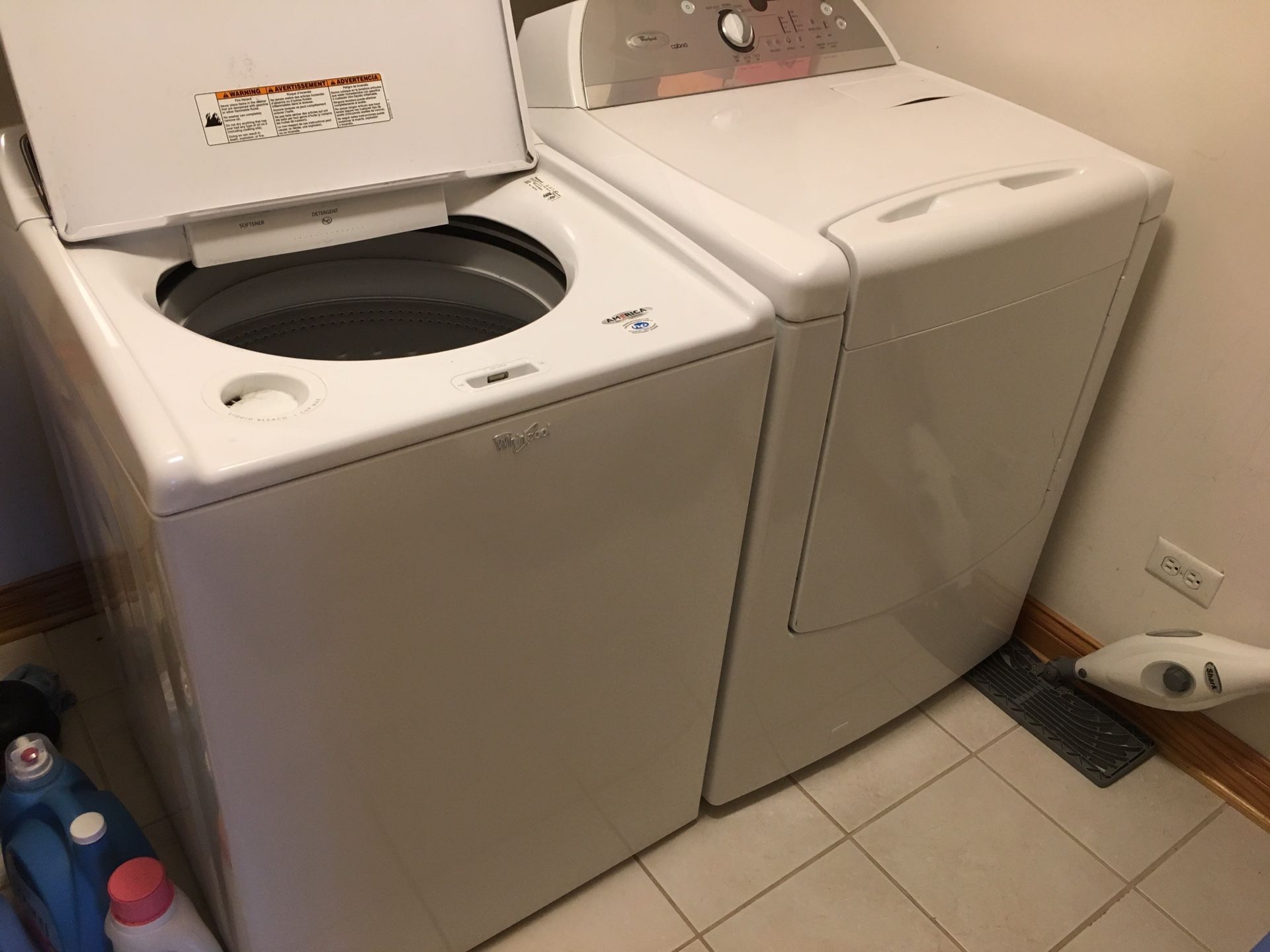 Whirlpool Cabrio Washer and Dryer. for Sale in Lemont, IL OfferUp