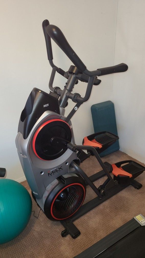 Bowflex Maxtrainer M5