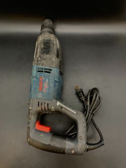 BOSCH ROTARY HAMMER DRILL #35324