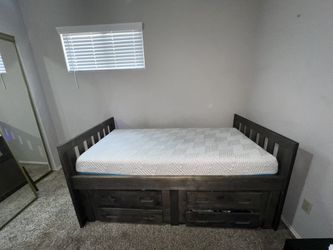 Twin Bed With underdresser