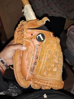 Louisville Slugger Leather Baseball Glove