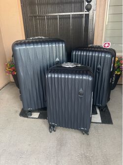 NEW SwissGear Energie 3 Piece Hardside Spinner Luggage Set Navy Blue