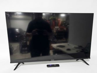 40” Smart TV Hisense x Roku