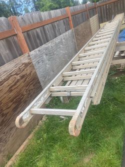 28’ x 40’ extension ladders