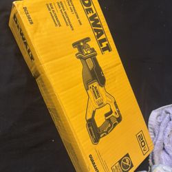 Dewalt Saw Saw Tool Only 