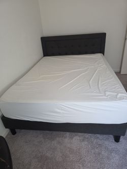 Gray used but clean Queen Bed plus soft partly  tempura  Queen size Matraze