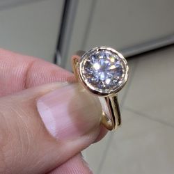 1.97Ctw Round LabGrown Diamond 14KY Bezel Set 