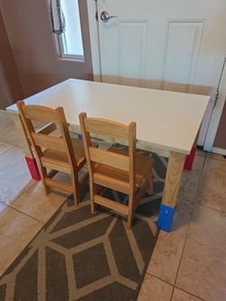 Craft Table & Chairs