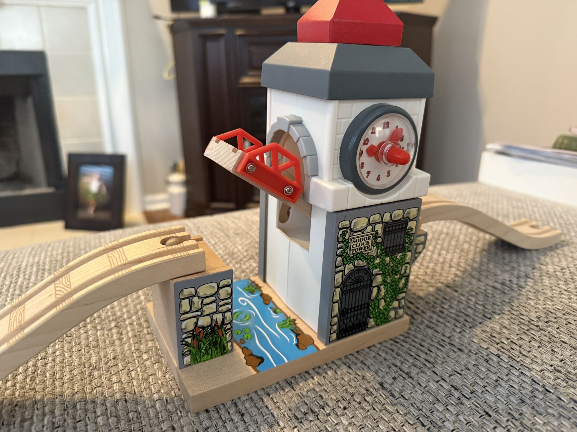 Rare Wooden Thomas And Friends Sodor Clocktower Drawbridge With Two Pieces Of Track
