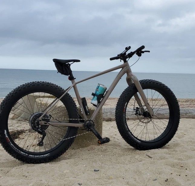 Specialized Fatboy Chisel size is L