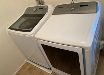 Samsung Washer and Gas Dryer - SET