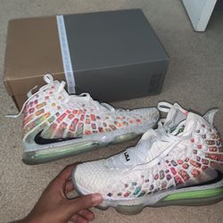 Lebron 17 Air Command