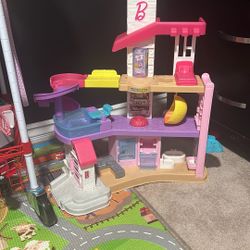 Little People Barbie Dream House 