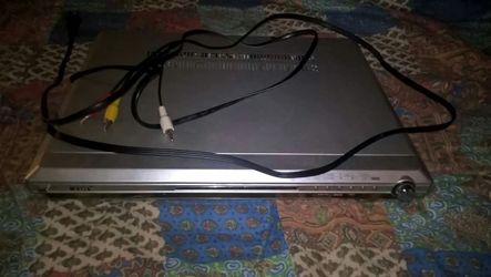 Colby DVD and Built in Radio Player