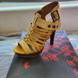 Nordstrom Star Ling Heels Sz 5.5 New