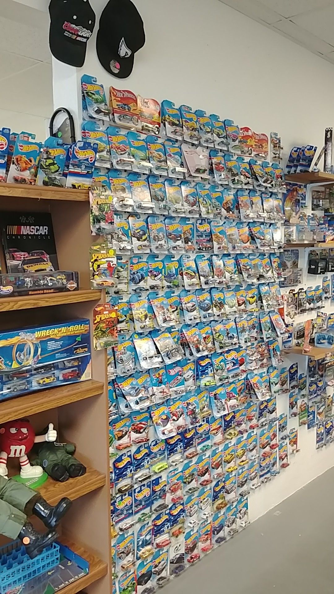 Hot Wheels and other Die Cast cars. Pawn Shop