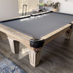 Brunswick 8’ Pool Table Like New Delivered And Installed W/New Fabric 